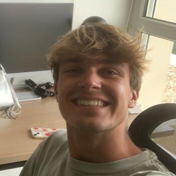 Babysitter in Saint-Benoît: Lucas