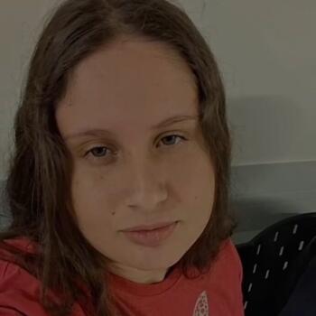 Babá em Três Lagoas: Ester