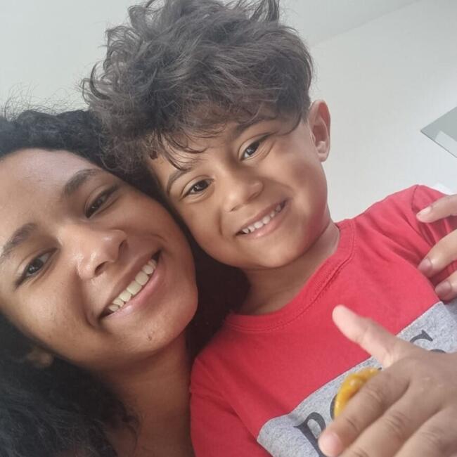 Babysitter in Praia Grande: Luana Serena