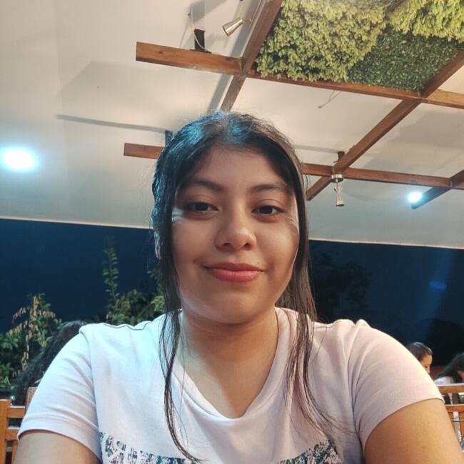 Babysitter in San Salvador: Rebeca