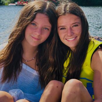 Babysitter Oakville: Evie