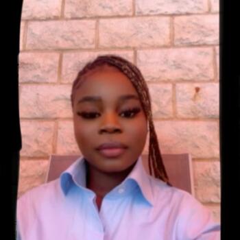 Babysitter in Asnières-sur-Seine: Elyse