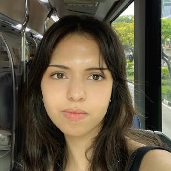 Babysitter in Nancy: Maya