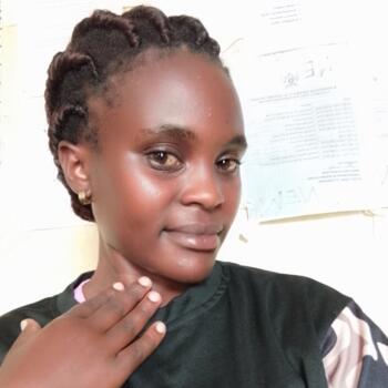 Babysitter in Kamwenge: Ayebazibwe