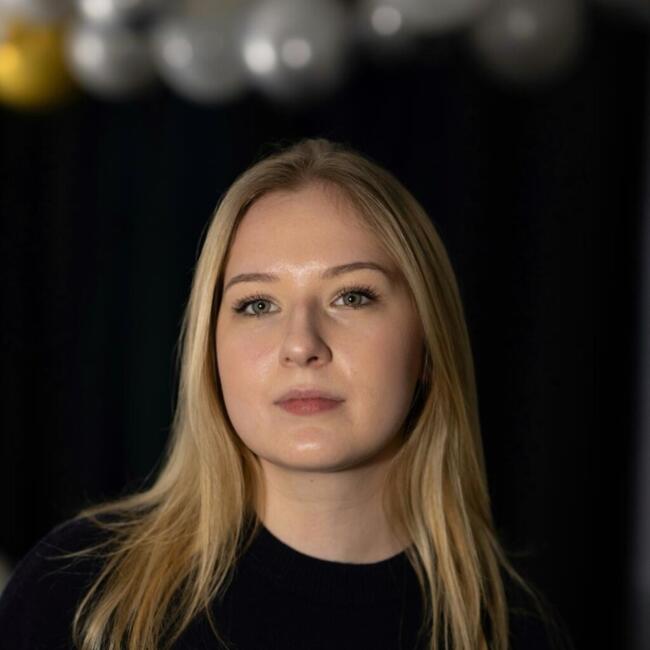 Babysitter in Puteaux: Teodora