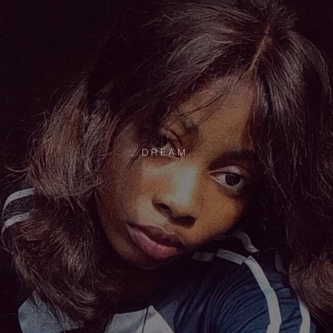 Babysitter in Benin City: Michell