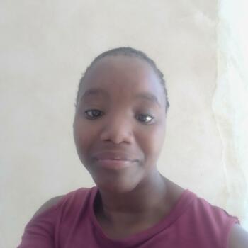 Babysitter Pretoria: Dolly