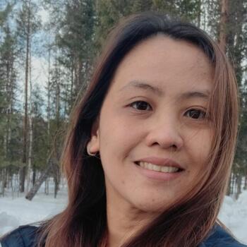 Babysitter in Cruz Quebrada: Renee Cielo