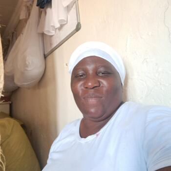 Babysitter in Midrand: Bertha