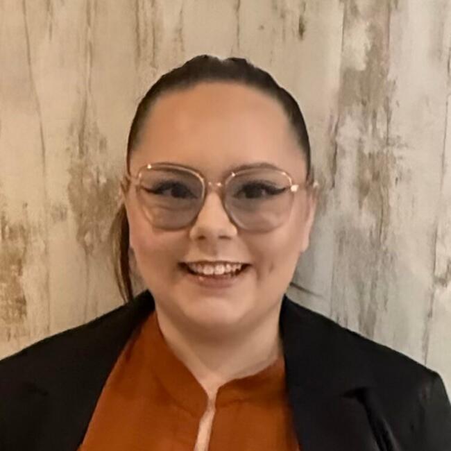 Babysitter in Saint-Sernin-du-Plain: Honorine