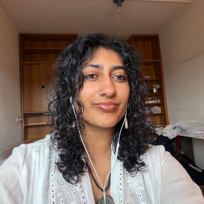 Babysitter em Londres: Neha