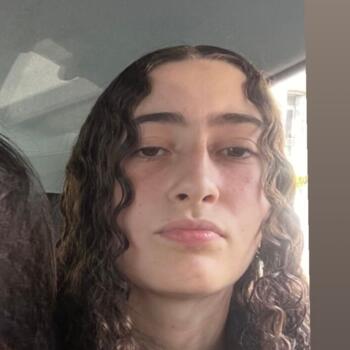 Babysitter in Carcassonne: Ines