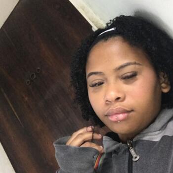 Babysitter in Nova Iguaçu: Evellin