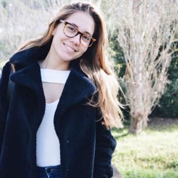 Babysitter em Algés: Sara