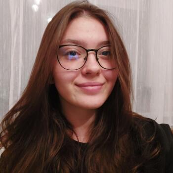 Babysitter in Budapest: Csenge Zsófia
