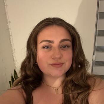 Babysitter Etobicoke: Isabella