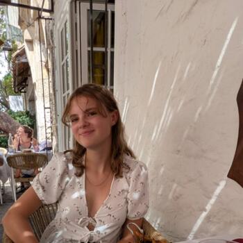 Babysitter in Cachan: Zoé