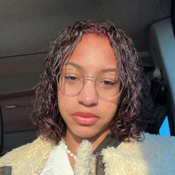 Babysitter in Le Luart: Alix