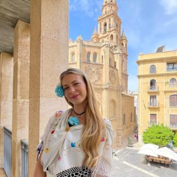 Canguro en Murcia: Alina