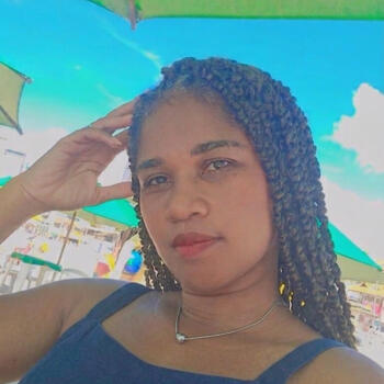 Babysitter Belford Roxo: Jeane