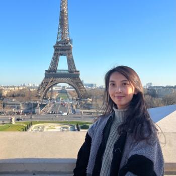 Babysitter in Wollongong: YU