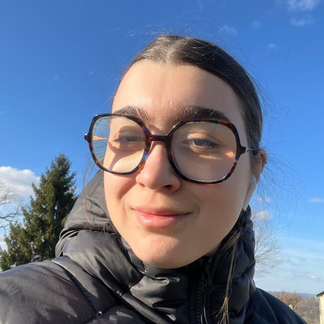 Babysitter in Bayonne: Laure