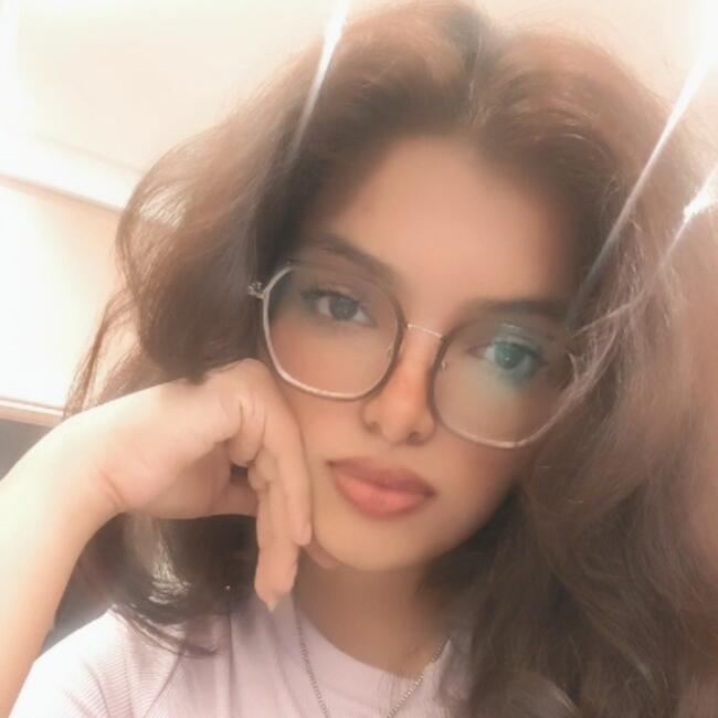 جليسة أطفال في عجمان: Athena