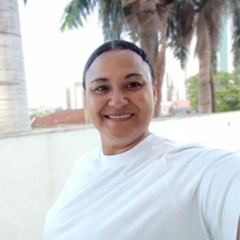 Babysitter Campo Grande: Elisangela