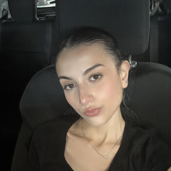 Babysitter in Choisy-le-Roi: Sirine