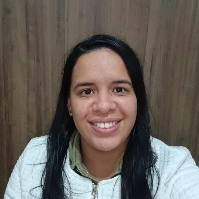 Babysitter in Timóteo: Larissa Martins