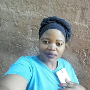 Babysitter Fourways: Mary