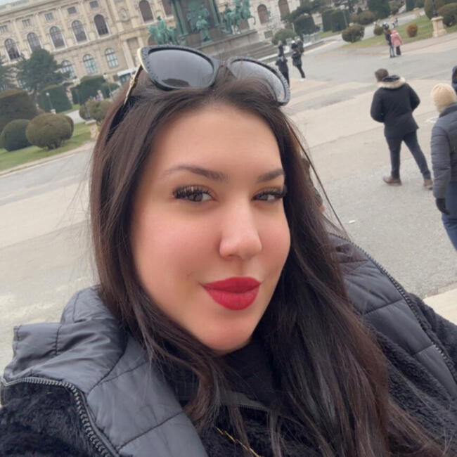 Babysitter στην περιοχή Νεάπολη Θεσσαλονίκης: Katerina