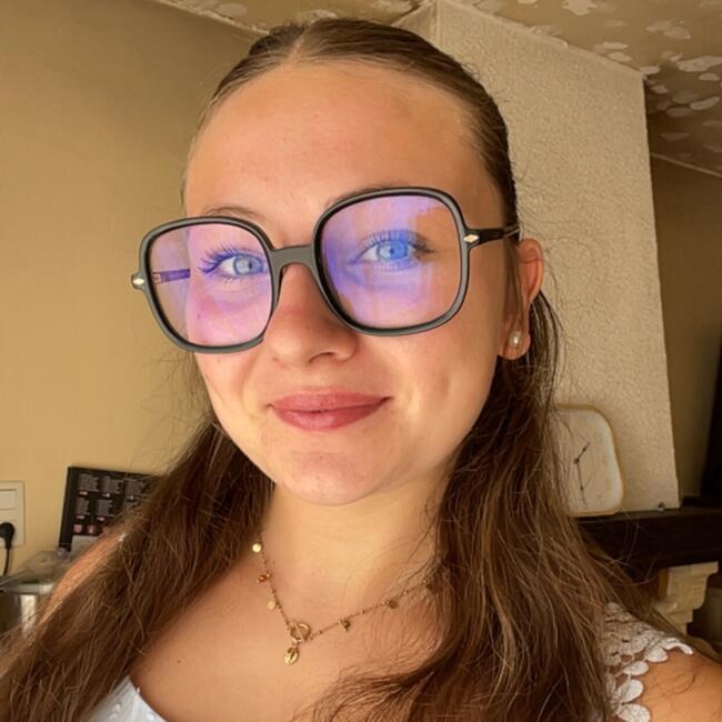 Babysitter in Rahay: Mathilde