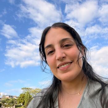 Babysitter in Queenstown: Camila