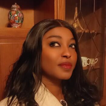Nanny Milan: Marie Lucienne Agathe