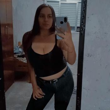 Babysitter in Lynch: Priscila