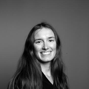 Babysitter in Levallois-Perret: Manon