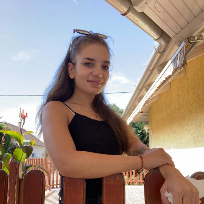 Babysitter in Érd: Terézia