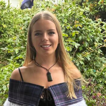 Babysitter in Auckland: Emma
