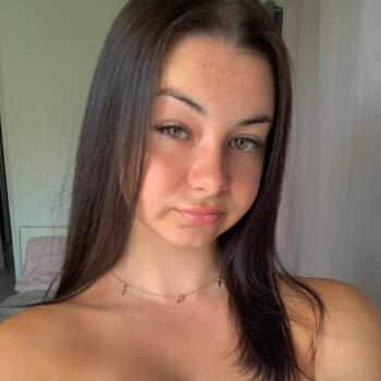 Nanny in La Trinité: Tess