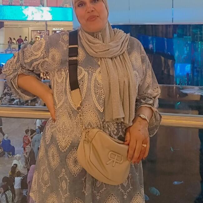 Babysitter in Casablanca: مفسير