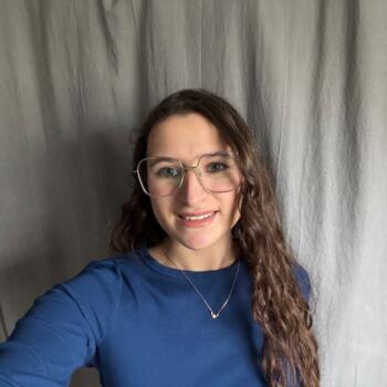 Babysitter Le Coudray-sur-Thelle: Inès