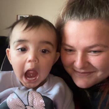 Babysitter in Mataura: Annalise