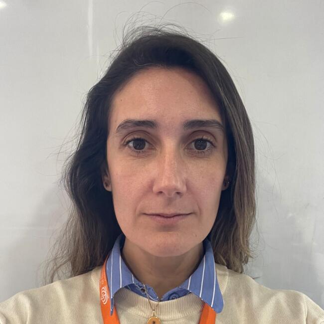 屯门的臨時保母工作: Arantxa