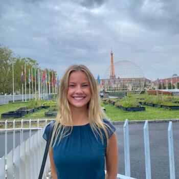 Babysitter in Delgany: Louise