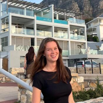 Babysitter in Stellenbosch: Nelia