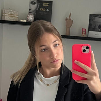 Babysitter in Argentré: Lison