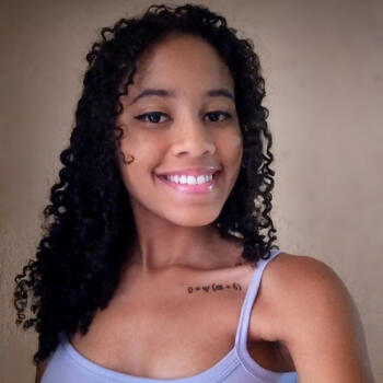 Babysitter Contagem: Gabriela