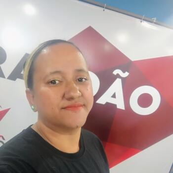 Babysitter Maricá: Roberta