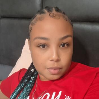 Babysitter in Deerfield Beach: Tricia